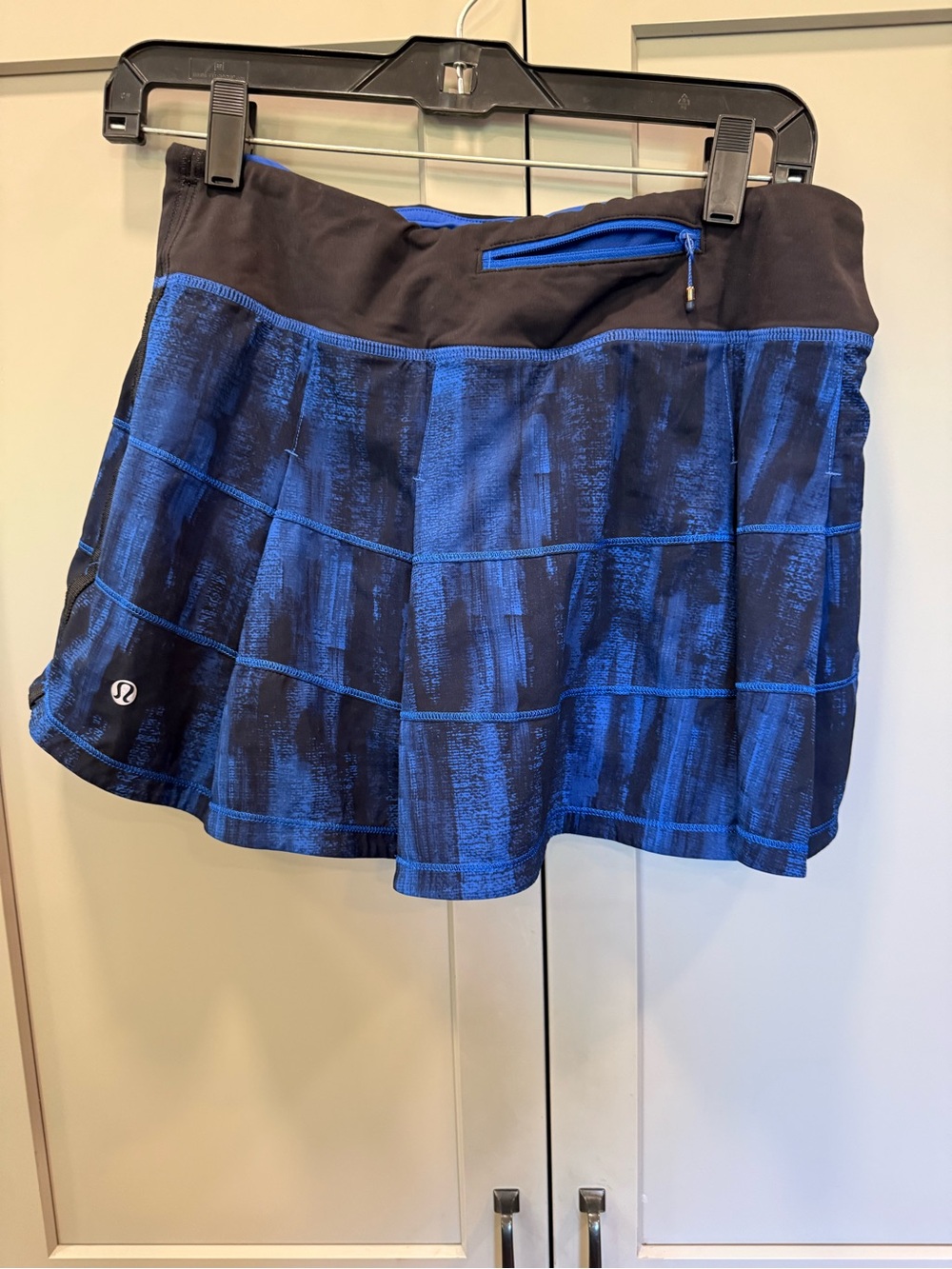 lululemon athletica Black and Blue Patterned Skater Skirt